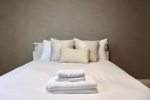 Krevet ili kreveti u jedinici u okviru objekta new open岸里玉出 Maison Le Blanc 白練 心斋桥道顿崛通天阁电车直达