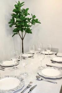 Fotografija u galeriji objekta new open岸里玉出 Maison Le Blanc 白練 心斋桥道顿崛通天阁电车直达 u Osaki