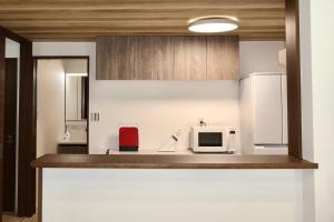 Kuhinja ili čajna kuhinja u objektu new open岸里玉出 Maison Le Blanc 白練 心斋桥道顿崛通天阁电车直达