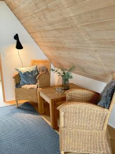 Setusvæði á Architect-Designed Gem At The West Coast
