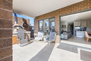 Μπαλκόνι ή βεράντα στο Sullivan Villa - Spacious Modern Escape by Rye Beach