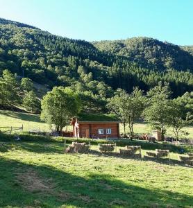 Gallery image of Travel Back In Time In This Charming Log Cabin in Forsand +11 photos