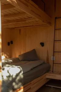 Letto o letti in una camera di Architectural Gem With A View Of Lyngør