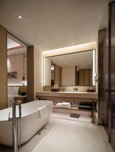 Koupelna v ubytování Wanda Ganman Dunhuang