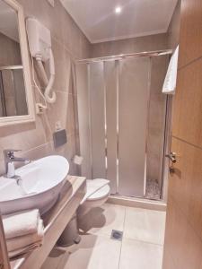 luxury studios & apartments Athanasias的一间浴室