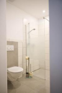 Ένα μπάνιο στο B&B Margit's Ranch Urlaub am Pferdehof