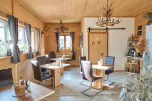 Χώρος καθιστικού στο B&B Margit's Ranch Urlaub am Pferdehof