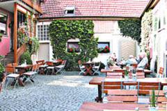 Restaurace v ubytování Hotel Schwarzes Ross