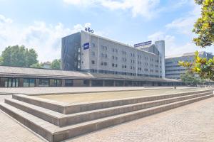 The building in which a szállodákat is located