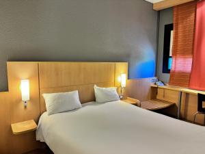 Postel nebo postele na pokoji v ubytování a&o Hostel Milano Ca Granda
