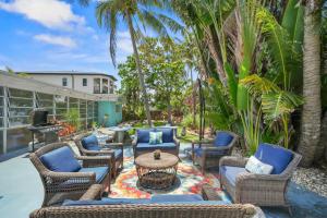 Fotografie z fotogalerie ubytování Golf Cart-Jacuzzi-Surfing Abode on Hutchinson Island v destinaci Fort Pierce