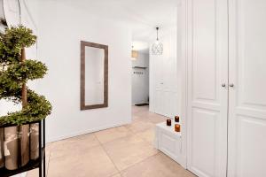 Φωτογραφία από το άλμπουμ του Lumina comfortable apartment with balcony στη Βαρσοβία +7 φωτογραφίες