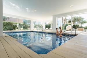 Бассейн в Hotel Villa Chiquita - Adults Only - Over 12 или поблизости