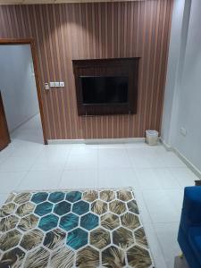 Μια τηλεόραση ή/και κέντρο ψυχαγωγίας στο دار لافيناء للوحدات المخدومه أبحر الشمالية حي الشراع