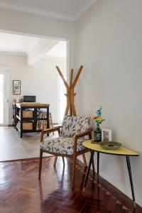 Posezení v ubytování Bright Coastal Retreat in Costa da Caparica