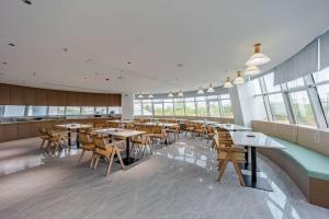 Restaurace v ubytování Tingxi Hotel