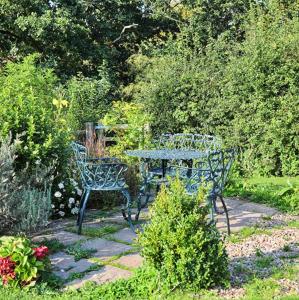 Κήπος έξω από το Finest Retreats - Shepherds Lodge at Morrells Wood +1 φωτογραφίες