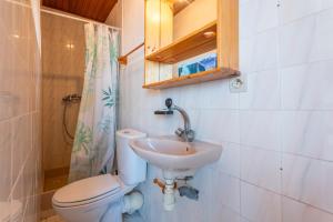 Koupelna v ubytování Porte Rouge 4