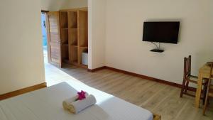 TV/trung tâm giải trí tại Bush Paradise Kiwengwa