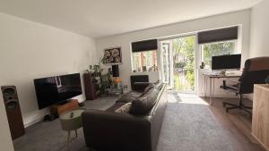 TV a/nebo společenská místnost v ubytování Kingsize Room in Prestwich