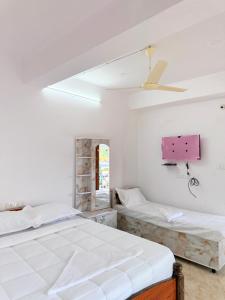 Fotografie z fotogalerie ubytování Hotel YPR DELUXE v destinaci Jāmb