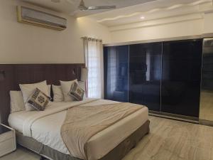 Honeybee Resort客房内的一张或多张床位