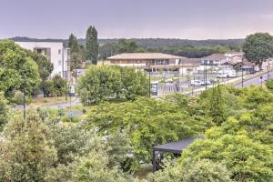 an overhead view of a city with trees and a street at Bonbini - 5min du Port de la Teste in La Teste-de-Buch