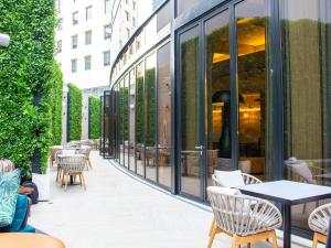 Uma área de estar em Ibis World Trade Centre