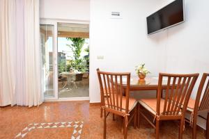 Uma TV ou centro de entretenimento em Villa Zdenka