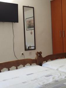 Posteľ alebo postele v izbe v ubytovaní APARTMAN Biser