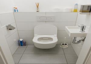 Et badeværelse på Betty Apartment