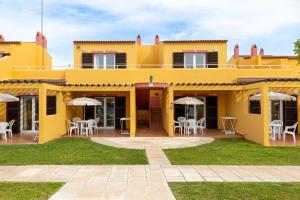 Φωτογραφία από το άλμπουμ του Apartamentos Ses Anneres σε Cala en Blanes