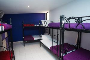 Letto o letti in una camera di Joey's Hostel Agra - 200m from Taj Mahal