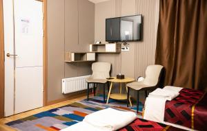 Khovuun hotel的休息区