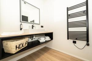Salle de bains dans l'établissement Hôtel de la Poste