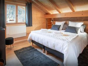 Ένα ή περισσότερα κρεβάτια σε δωμάτιο στο Chalet Julena - OVO Network +21 φωτογραφίες
