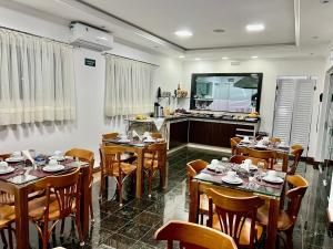 Restaurace v ubytování Serrano Hotel