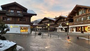 Fotografie z fotogalerie ubytování Super Luxurious Duplex Penthouse in Gstaad Center v destinaci Gstaad