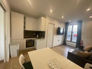 Kuhinja ili čajna kuhinja u objektu Le Suite del Borgo - Emerald Suite