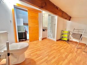 Coin salon dans l'établissement Ô'Berge & Chambres Avignon
