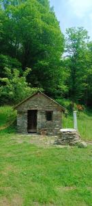 Το κτήριο όπου στεγάζεται  το κάμπινγκ +6 φωτογραφίες