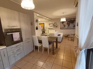 Køkken eller tekøkken på Appartamento Raf&Ste + 13 billeder