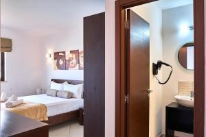 Galeriebild der Unterkunft KÁ RICARDO -T1 Duplex - 6087 - Wifi in Santa Maria