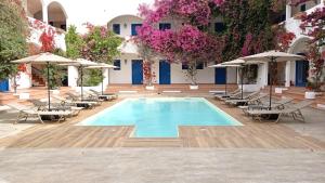 Bazen u ili blizu objekta Boutique Hotel Tilos Mare