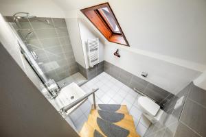 Koupelna v ubytování Hotel Barbakan