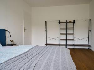 Postel nebo postele na pokoji v ubytování Apartment Forest line by Interhome