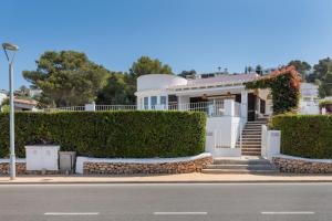 El edificio en el que está la villa