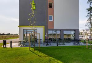 Budova, kde se hotel nachází
