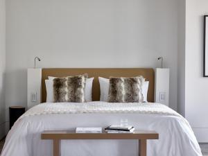 Кровать или кровати в номере Grecotel Astir Palace