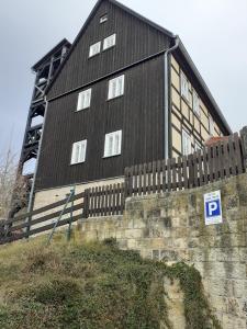 Gallery image of Ferienhaus Herta ein charmant, saniertes Einzeldenkmal im Elbsandsteingebirge -Nähe Bad Schandau in Rathmannsdorf